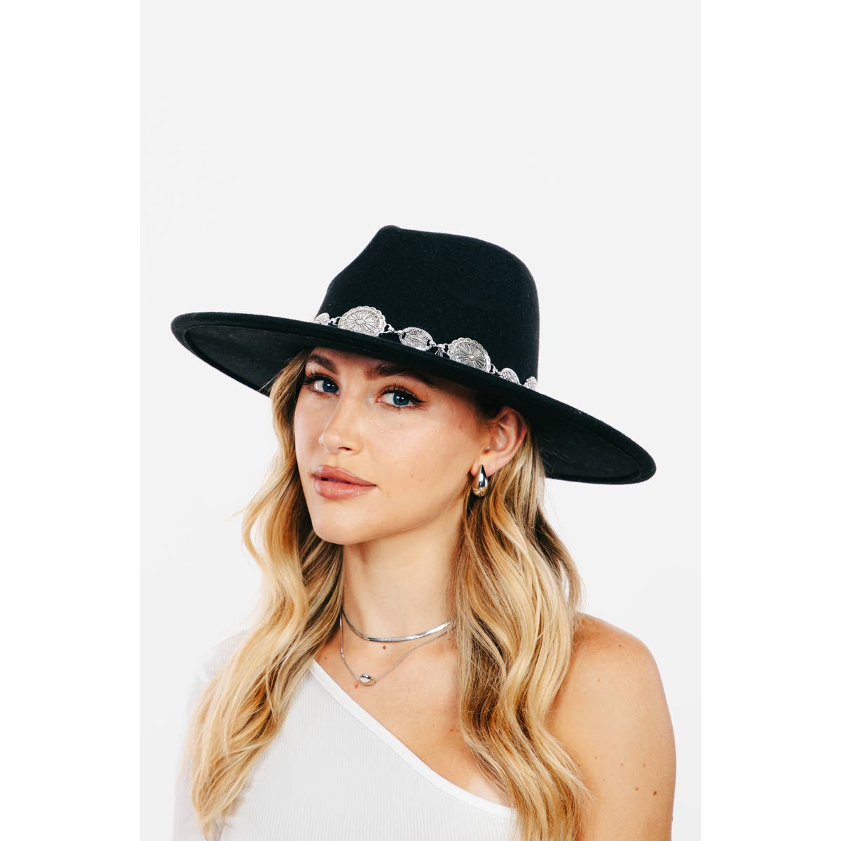 Oval Coin Chain Fedora Hat