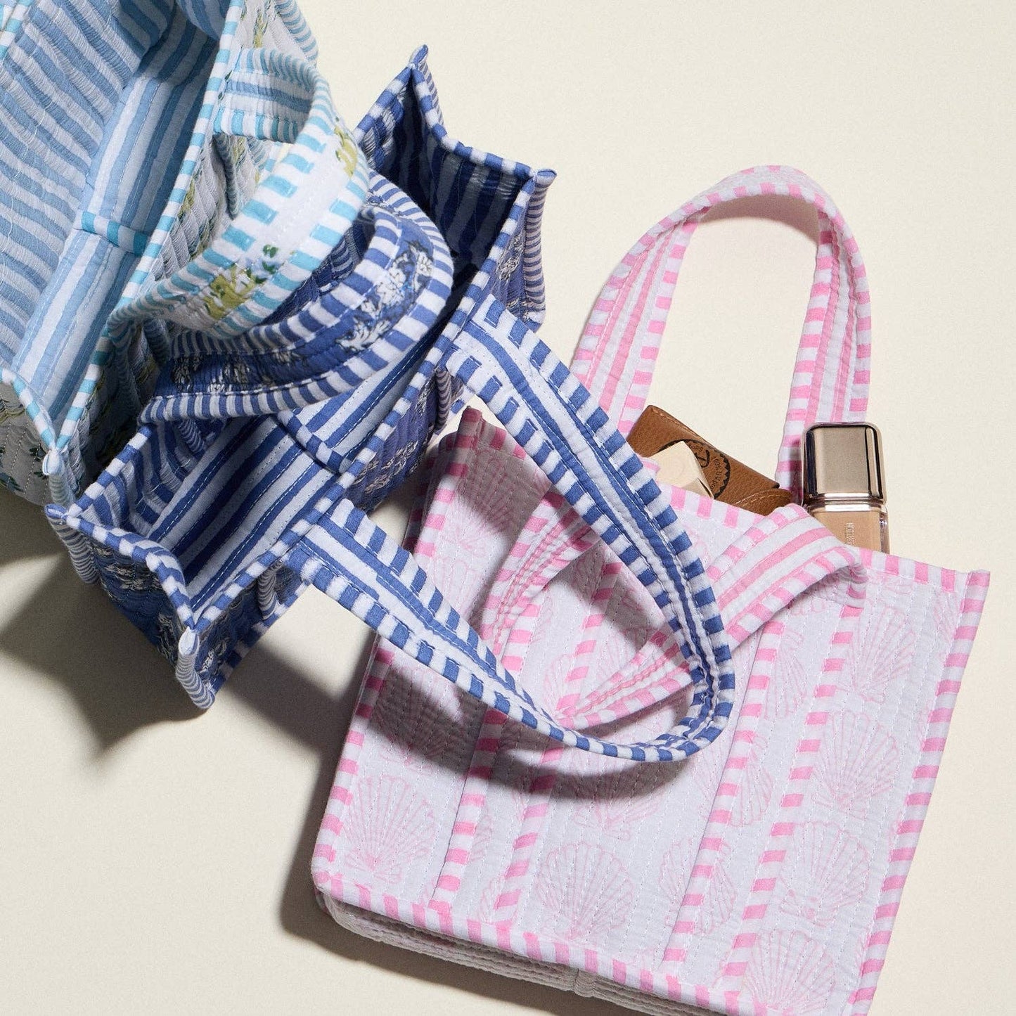 Pink Shell Quilted Mini Tote Bag – Lightweight Floral Striped Everyday Handbag